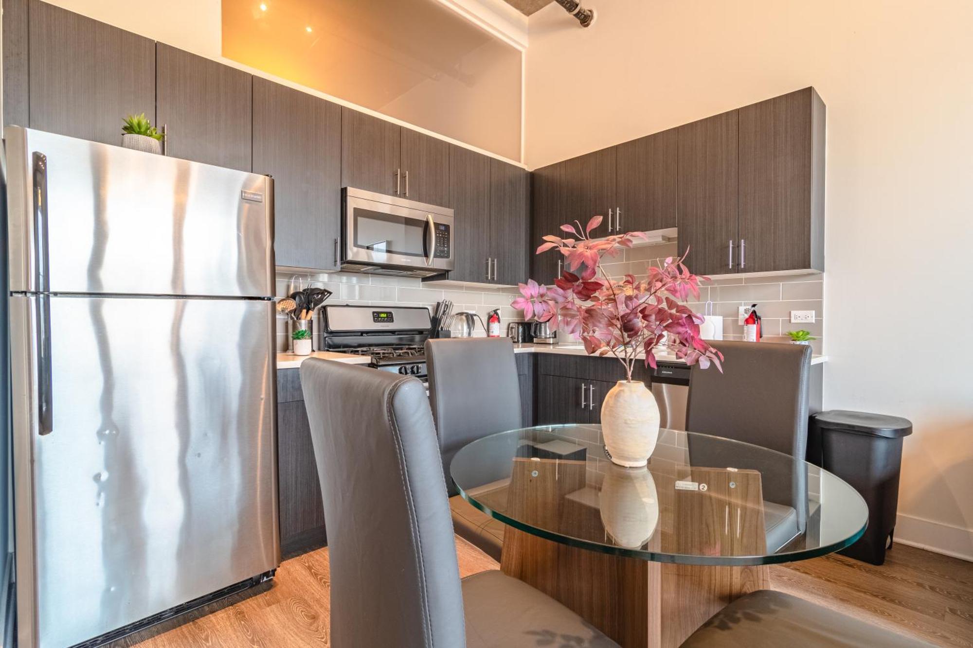 Modern 2Br Loft With Amazing City Skyline View And Optional Parking For 8 Guests Near Mccormick Place And Soldier Field Chicago Exterior photo